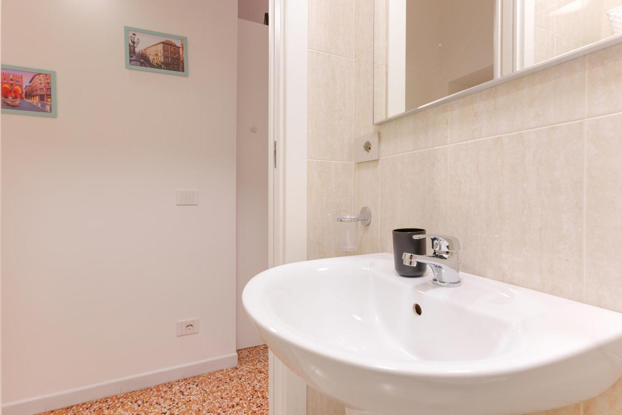 M&M Apartment Болоня Екстериор снимка